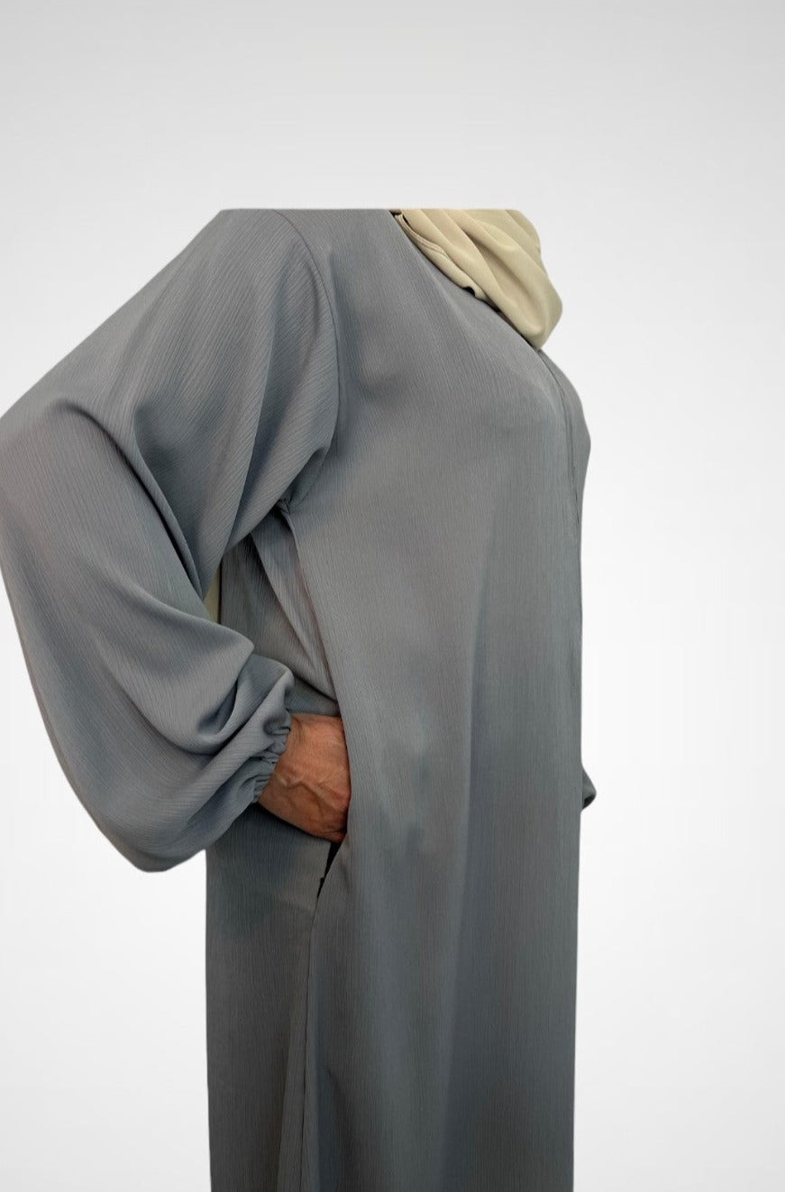 Earl Grey Closed Abaya With Zip Pockets And Cuff Sleeves